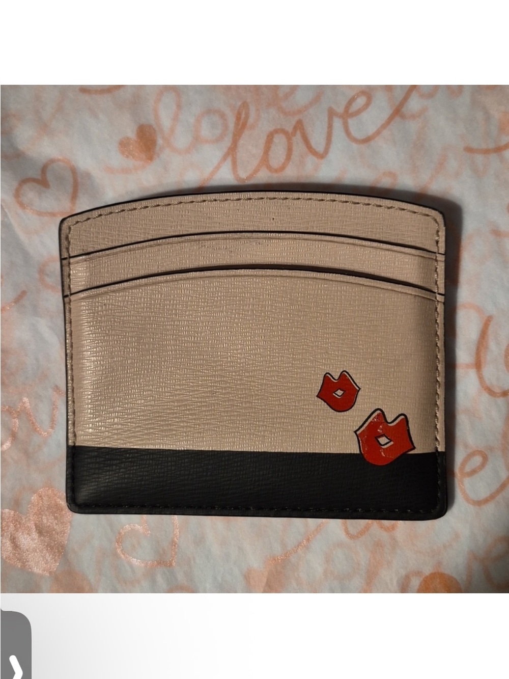 KATE SPADE
MINNIE MOUSE & DISNEY
COLLAB • Leather CC/ID
Wallet EUC - Picture 2 of 10